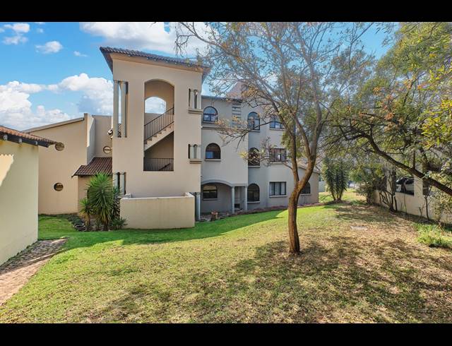 2 BEDROOM APARTMENT FOR SALE IN NORTH RIDING